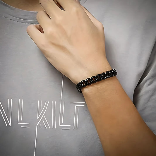 bracelet-metal-noir-homme-porte-au-poignet